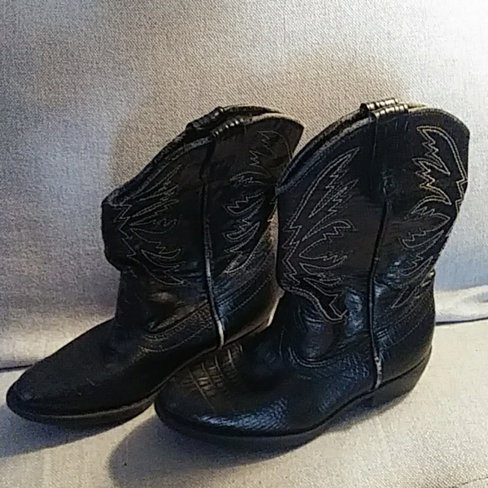 Smartfit Black Cowboy Boots 🤠